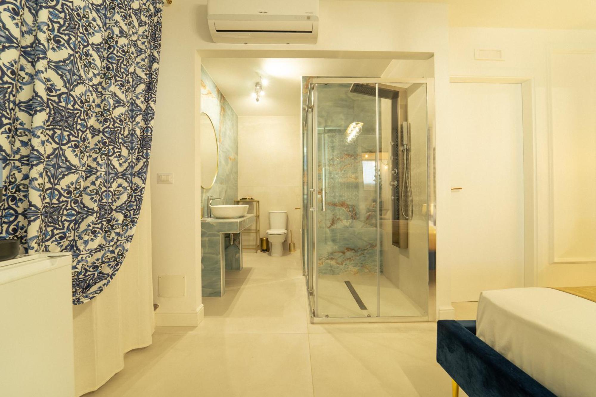 Johnny'S Suites Taormina Beach Bay Exterior foto