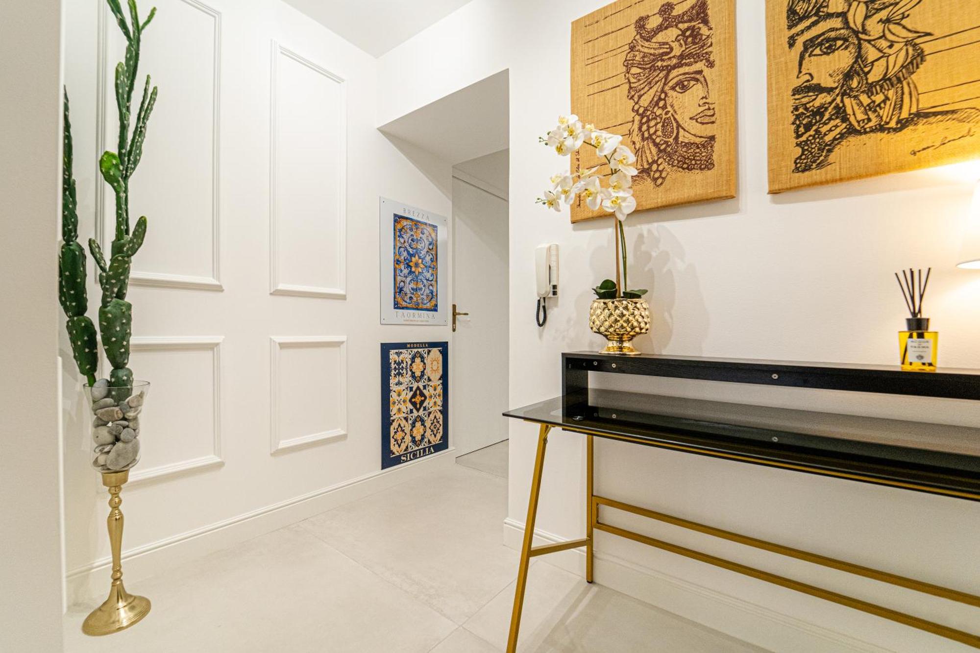 Johnny'S Suites Taormina Beach Bay Exterior foto